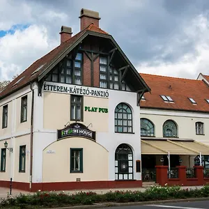 Play Pub Etterem Es Panzio Дебрецен